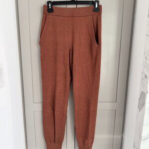 Aritzia Babaton High-Waisted Rodin Knit Joggers - Cognac - XS